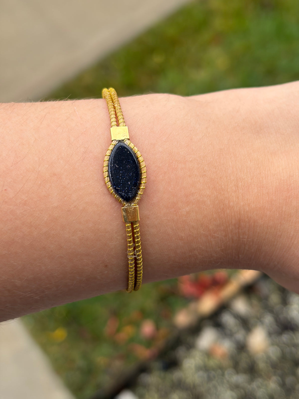 Natural Stone Bracelet – Handmade Brazilian Golden Grass Jewelry