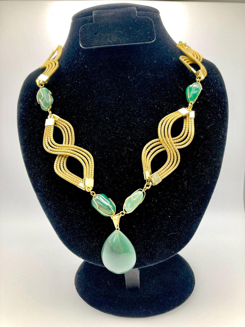 Brazilian Golden Grass Necklace | Green Quartz Pendant | Handmade Capim Dourado Jewelry | Lightweight Statement Necklace | Gift for Her