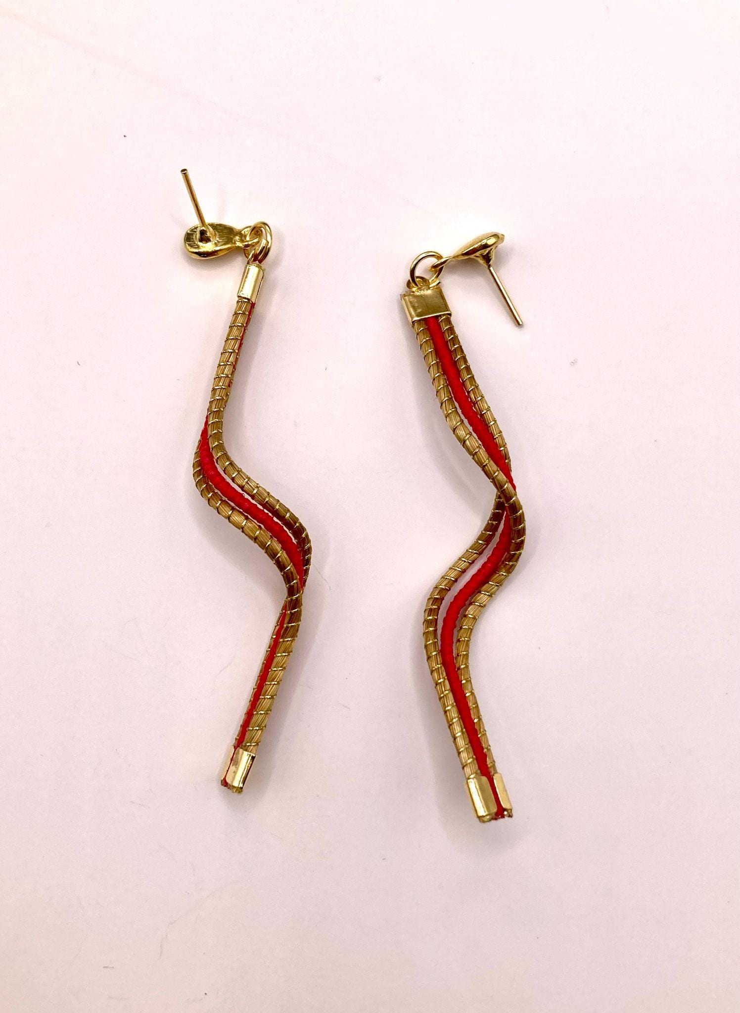Golden Grass Thin Red Wave Earrings | Handmade Brazilian Jewelry | Lightweight Eco-Friendly Earrings