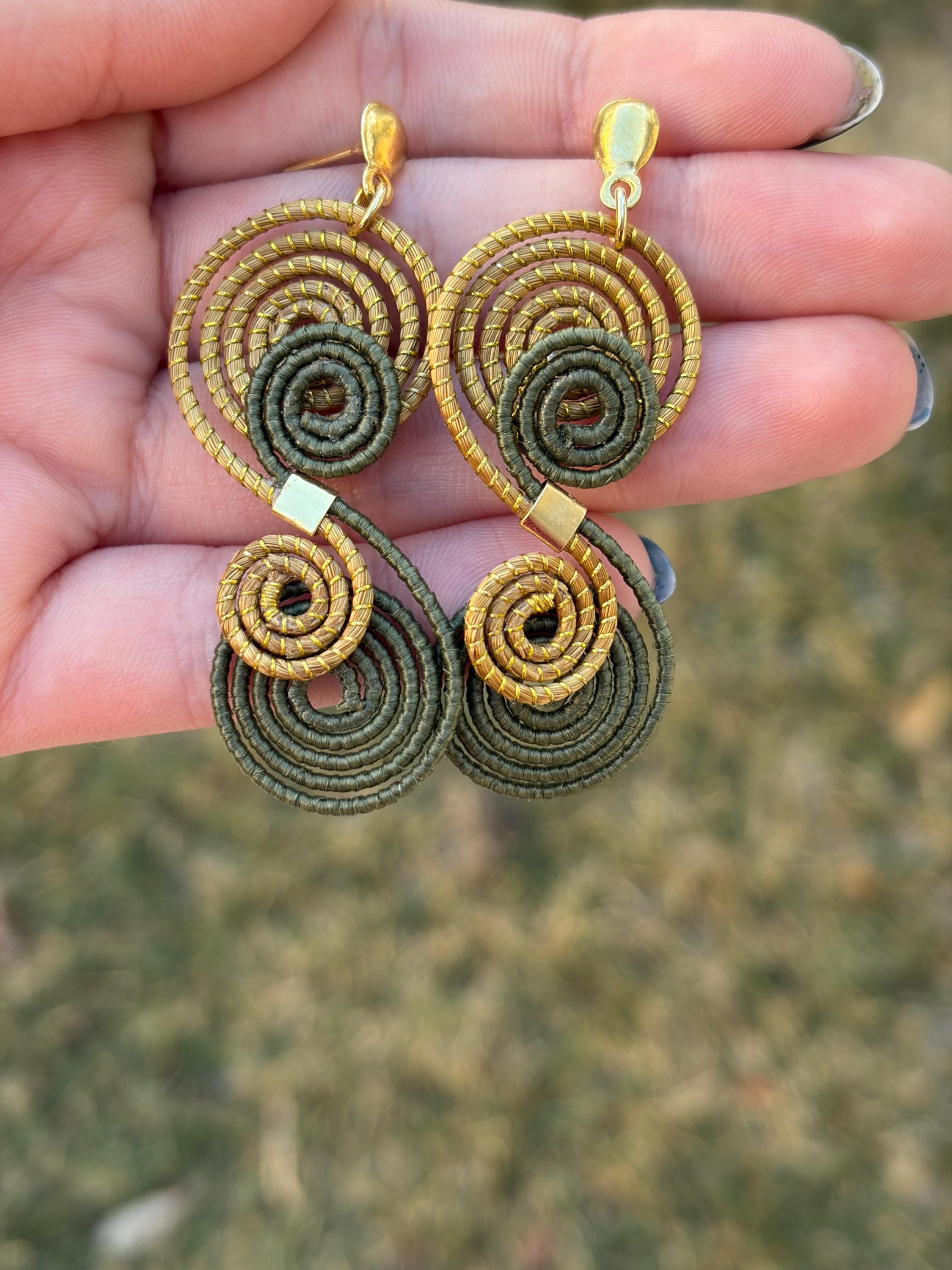 Golden Grass Spiral Earrings | Handmade Brazilian Capim Dourado Jewelry | Lightweight Gold Earrings | Unique Gift for Her