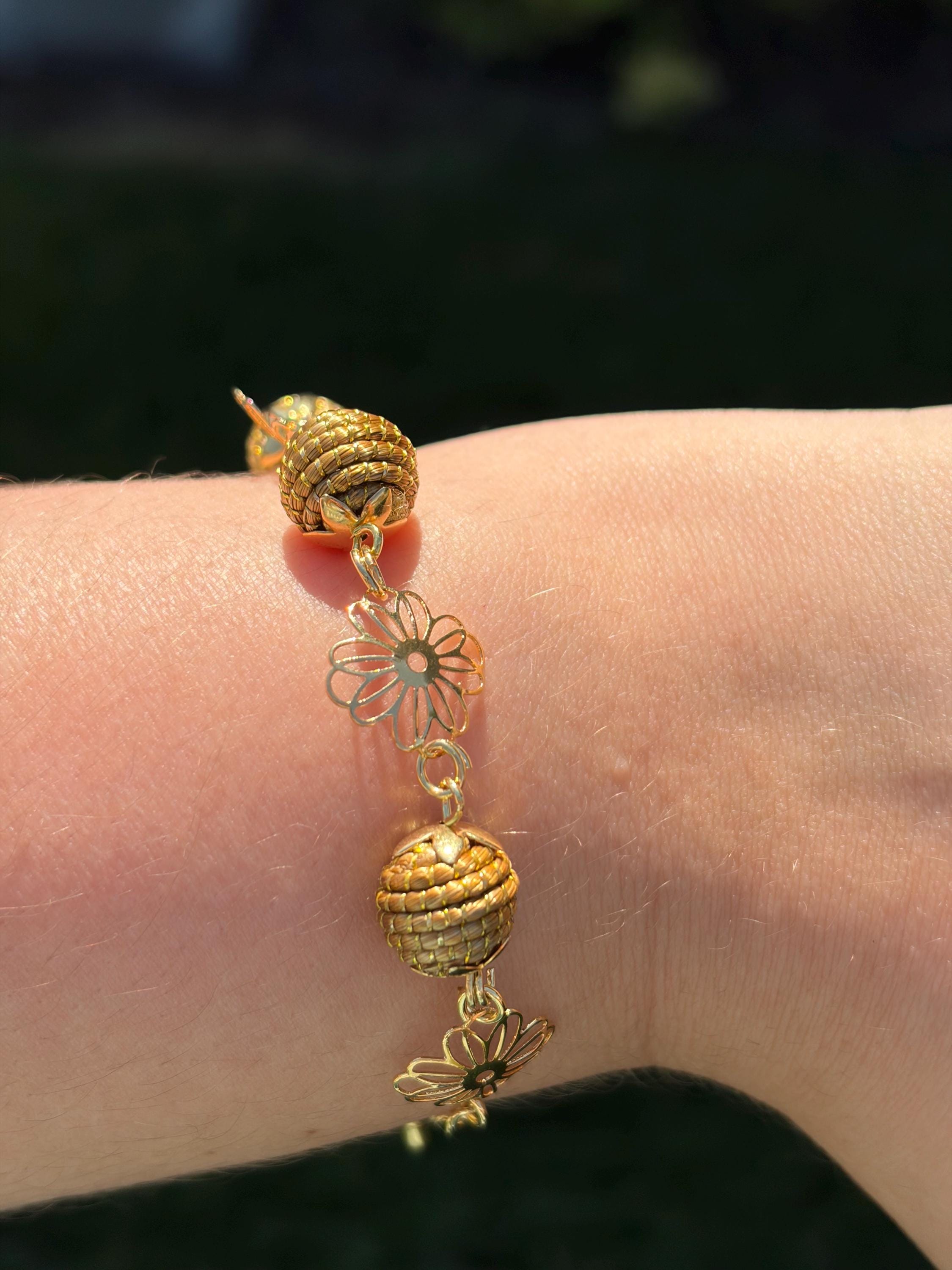 Handcrafted Brazilian Golden Grass Flower Jewelry Set | Daisy Earrings & Bracelet | Lightweight Artisan Gift for Women | Sustainable Handmad